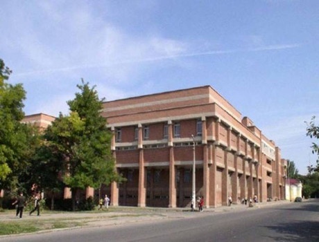 彼得莫吉拉黑海国立大学