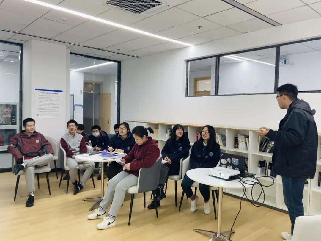 读书分享会.jpg