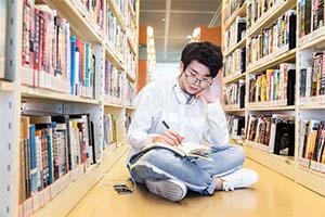 北京明诚外国语学校