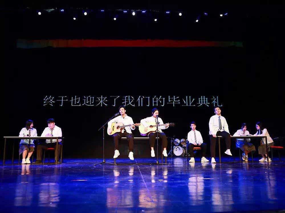 明诚外国语学校黄石学院