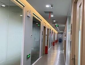 学校走廊