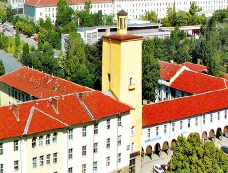 索非亚化工冶金大学