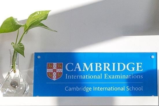 新府学英澳1.jpg