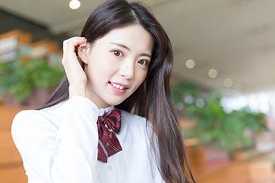 充分培养学员的化妆技能、全能性，提高学员的审美能力