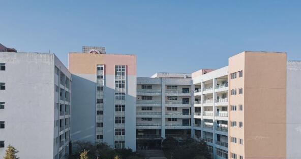 重庆工贸职业技术学院怎么样、好不好