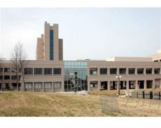 富山县立大学