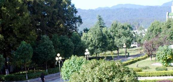 黄山旅游管理学校