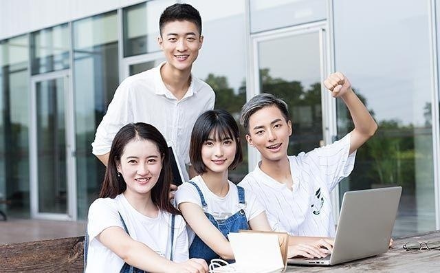 如何锻炼社交口才