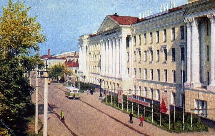 奥廖尔国立大学