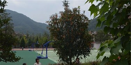 万源职业高级中学
