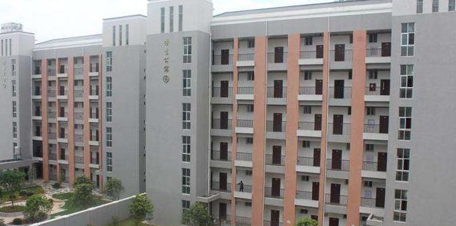 唐山卫生学校2022年招生办