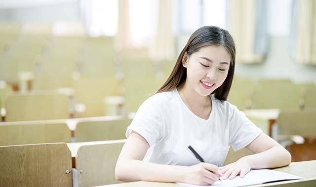 托福写作常见转折词