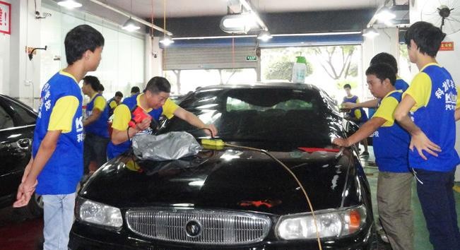 玉溪工业财贸学校