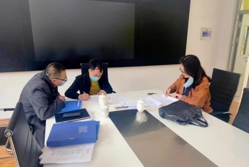 湖州帕丁顿双语学校接受开学工作检查.jpg