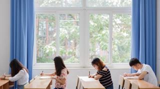 同学关系相处融洽