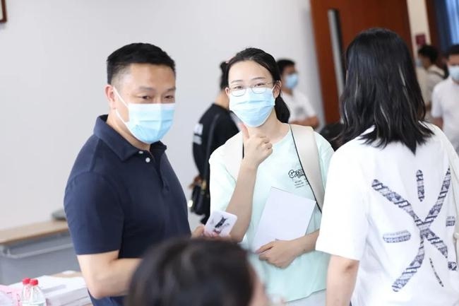 上海华二紫竹学院