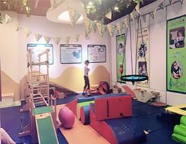 武汉亲亲袋鼠国际早教中心