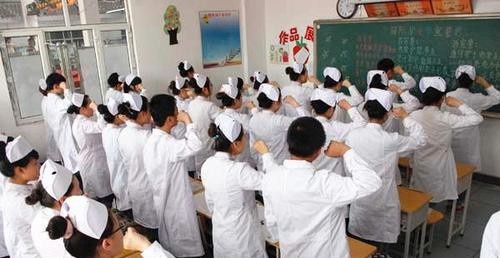 四川省人民医院护士学校