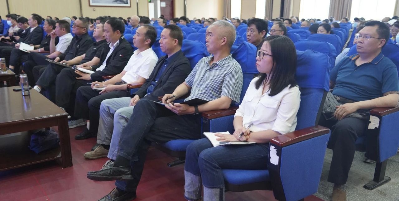 湖北十堰职业技术集团学校