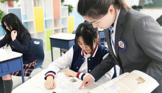 索兰诺中学