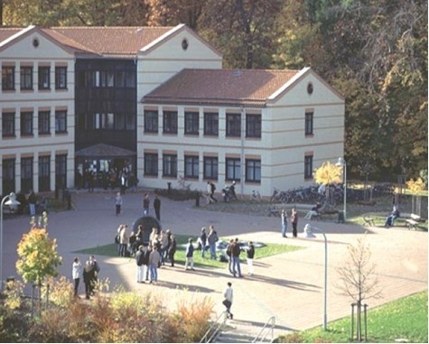 哈尔茨应用技术大学
