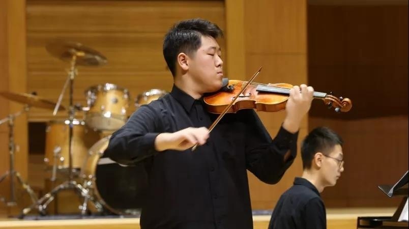 中央音乐学院鼎石实验学校