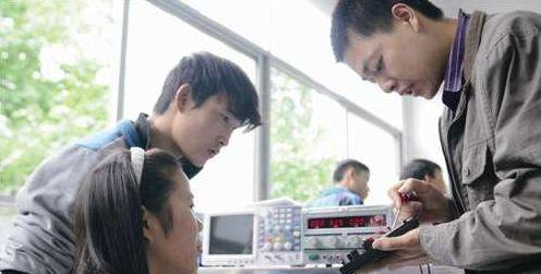 重庆华阳技工学校