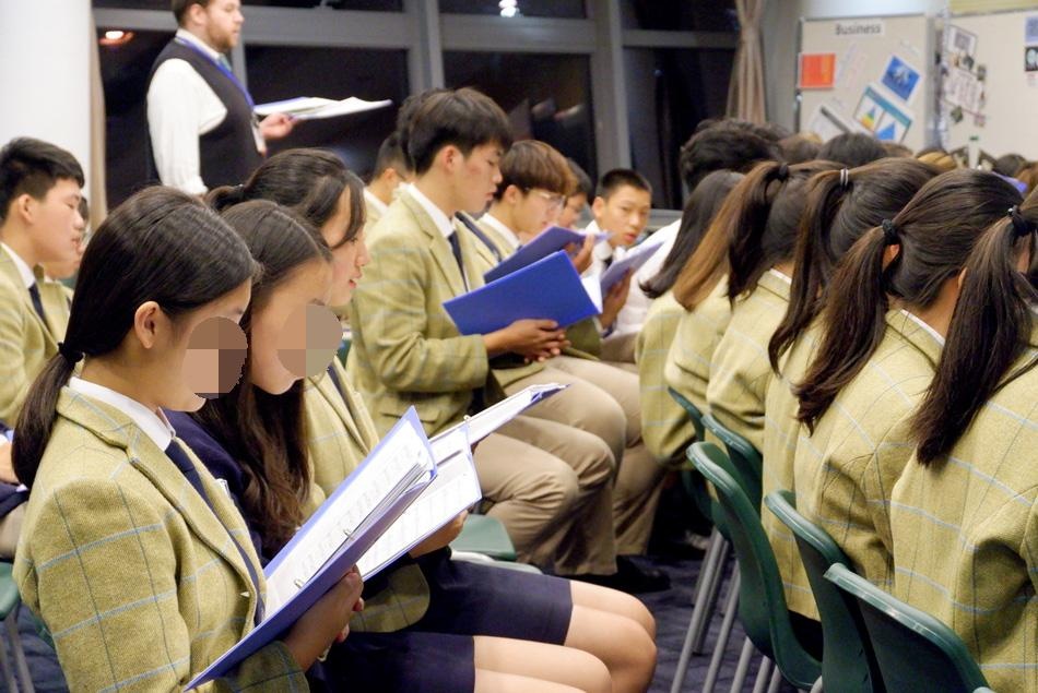 杭州威雅学校学生上课