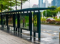 公交站广告