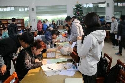 中加枫华国际学校孩子们说：BC课程作业形式丰富多彩