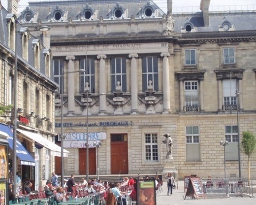 波尔多第二大学