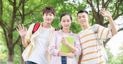 学习时间充裕、可以全天学习的学员