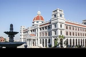 青岛墨尔文中学校园环境