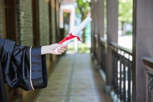 华北电力大学在职研究生拿证需要多长时间