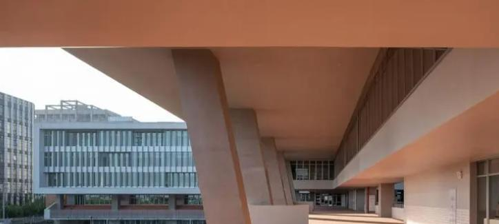 华东师范大学第二附属中学国际部