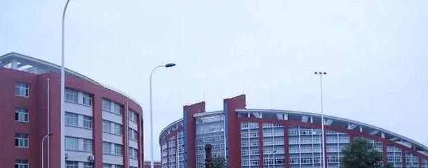 河南驻马店财经学校