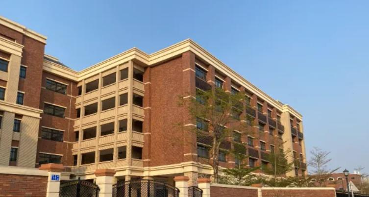 广州仲元中学国际班2022年学费标准