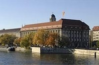 柏林百斯特-萨尔贝高等专业学院