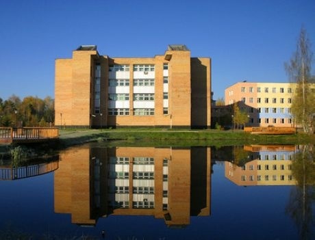 杜布纳自然社会与人类国际大学