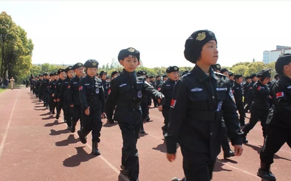 “嗨一周”活动.jpg