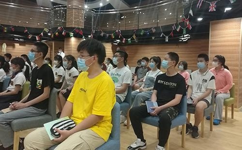 北京明诚外国语学校多语种部