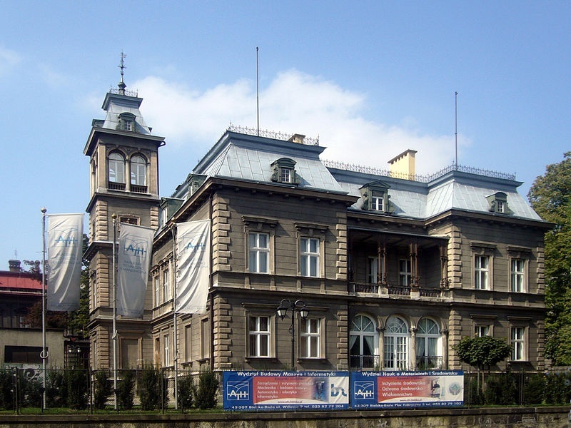 别耳斯科－比亚瓦技术人文学院