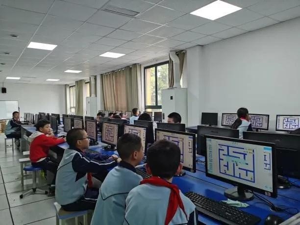 成都绵实外国语学校双语班