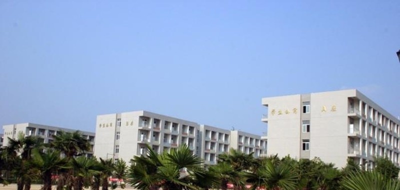 河口县职业高级中学