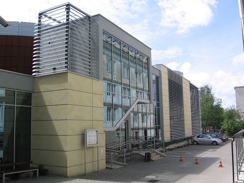凯尔采师范大学