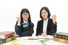 初二在读
