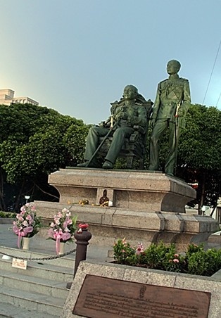 朱拉隆功大学