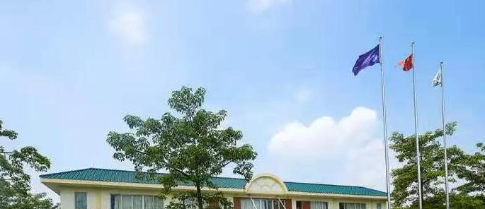 广州美国人国际学校初中部靠谱吗