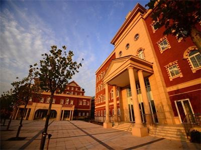 上海惠灵顿外籍人员子女学校