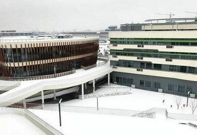 2018湖州帕丁顿双语学校校园初雪：如诗如画的童话之境
